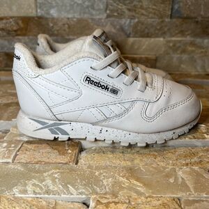 Reebok Classic White Leather Sneakers Youth Size 10